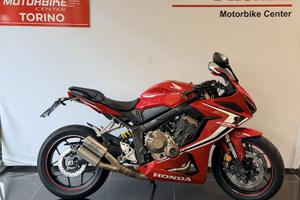 Honda CBR 650 .
