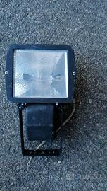 Fari alogeni 10 euro ciascuno