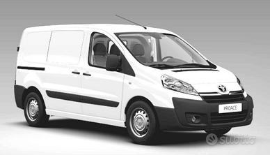 Toyota Proace 2013 ricambi NUOVI