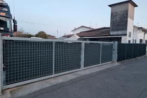 Posti camper / roulotte /barche -terreno recintato