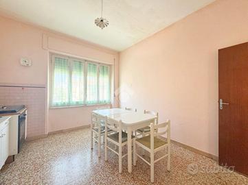 4 LOCALI A VASTO