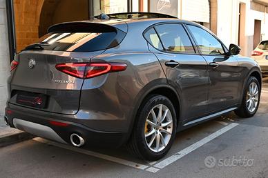 Stelvio 2.2 Executive 190 cv tetto 3 anni garanzia
