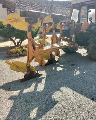 aratro bivomero Moro n.14 variabile