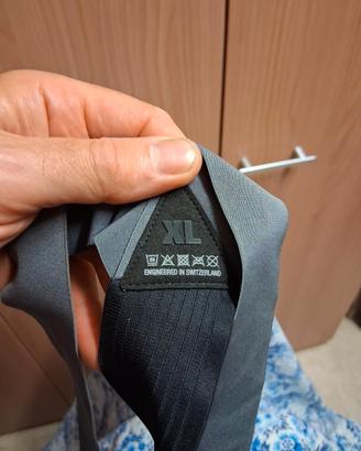 pantaloncini assos e body  Ale
