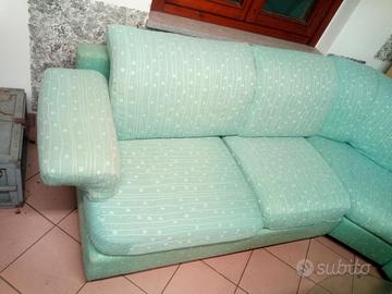 Divano angolare in stoffa