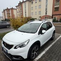 Peugeot 2008 bianca
