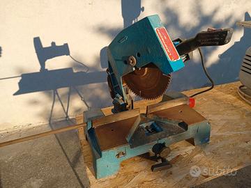 Troncatrice per legno