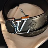 cinta LV NERA con cinturino grigio