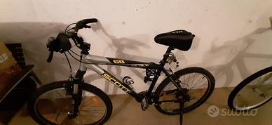 Bici MTB Scott nera/grigia