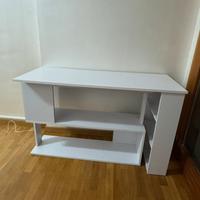 Scrivania ad angolo con scaffale girevole