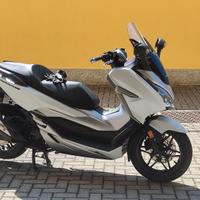 scooter Honda Forza 300 abs