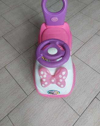 Macchinina bambina Minnie