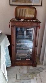 vetrinetta d'arte 115per 70 per 50