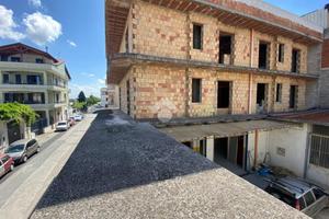 4 LOCALI A VILLARICCA