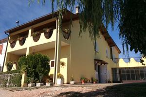 Due appartamenti in villetta a Ripatransone