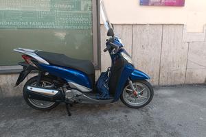 Honda Sh 300 blu Met. 