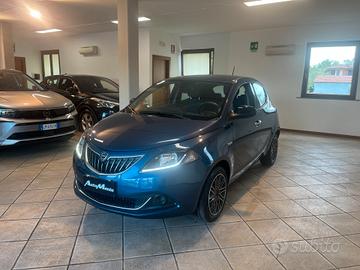 Lancia Ypsilon 1.0 FireFly 5 porte S&S Hybrid Silv
