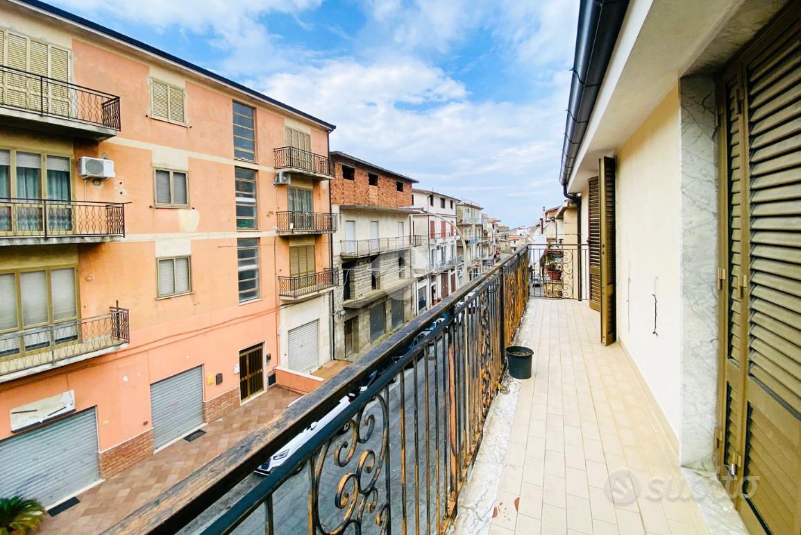 3 LOCALI A CETRARO - Altro