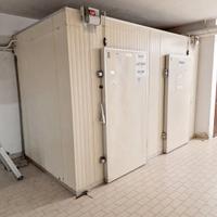 cella macelleria doppia con pavimento usata