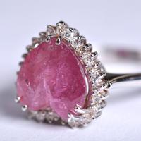 Anello Oro 18kt con 28 diamanti cuore di Tormalina