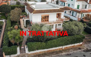 VILLA SINGOLA A SABAUDIA