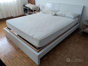 Letto matrimoniale completo