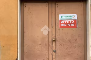 NEGOZIO A CHIAVARI