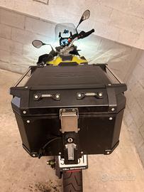 Bauletto givi trekker outback 42l con poggiaschien