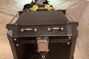 Bauletto givi trekker outback 42l con poggiaschien
