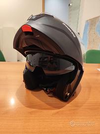 Casco integrale o semintegrale