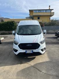 Ford Transit Cusom 2023 tetto alto