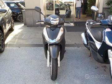 HONDA SH 300 i Anno