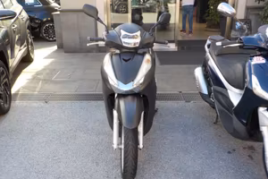 HONDA SH 300 i Anno