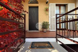 VILLA A SCHIERA A PESSANO CON BORNAGO