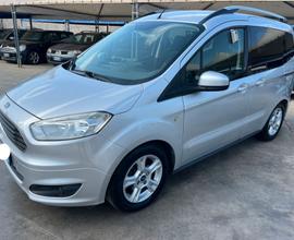 Ford Tourneo Courier 1.5 TDCI 75 CV Titanium