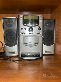 Mini radio stereo per cassette