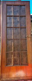 Porta in legno e vetro