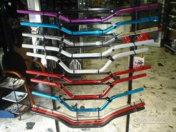 Manubrio sterzo one d. 22 mm. piega alta o bassa