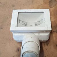 Faro alogeno da esterno con sensore di movimento