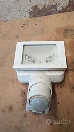 Faro alogeno da esterno con sensore di movimento