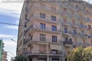 Appartamento con garage ad Acireale centro