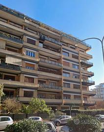 Appartamento in Discreto Stato viale delle Alpi