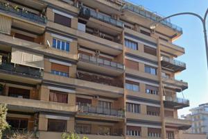 Appartamento in Discreto Stato viale delle Alpi