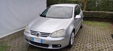Volkswagen Golf 2.0 TDI 140CV Sportline