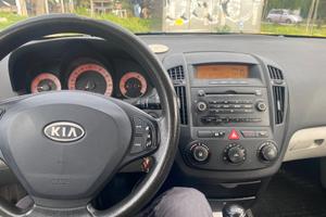 auto kia ceed