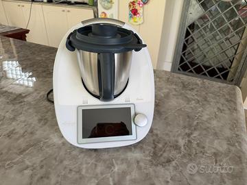 Vorvwerk Bimby TM6 + kit accessori completo e libr