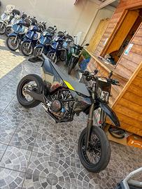 Husqvarna 701 Supermoto