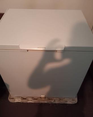 Freezer a pozzetto