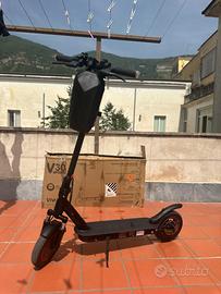 Monopattino Elettrico Vivobike V30 Sport (In Garan