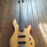 Basso Elettrico Yamaha bbn5